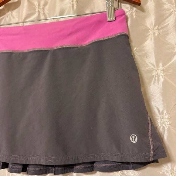 Lululemon Pace Rival Pleated Skirt Charcoal Gray Pink Golf Tennis Sports Skort - Picture 2 of 11